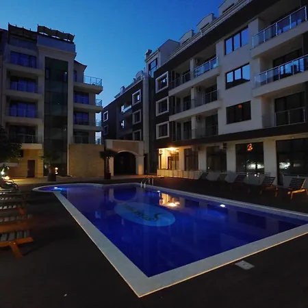 شقة Stamopolu Lux-building B بريمورسكو